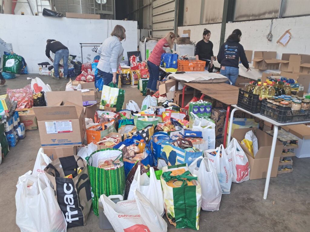 arrecadacao_roupas_alcacer_solidariedade_1